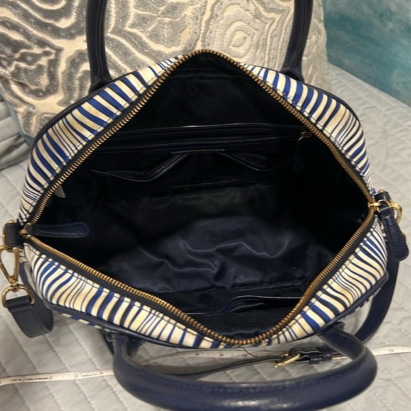 Vera Bradley Purse - Picture 5 of 6